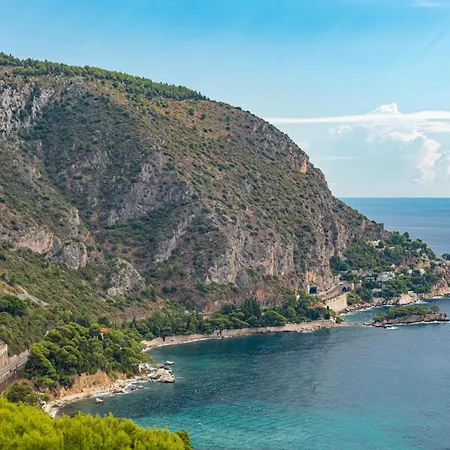Sleeps 10 Pool Air Con Wifi * Èze