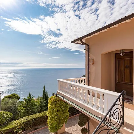Sleeps 10 Pool Air Con Wifi *